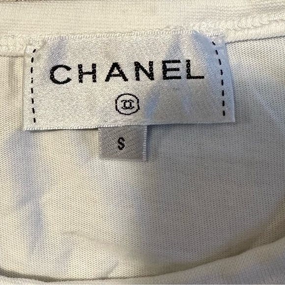 Chanel t-shirt embossed white small - Picture 3 of 11
